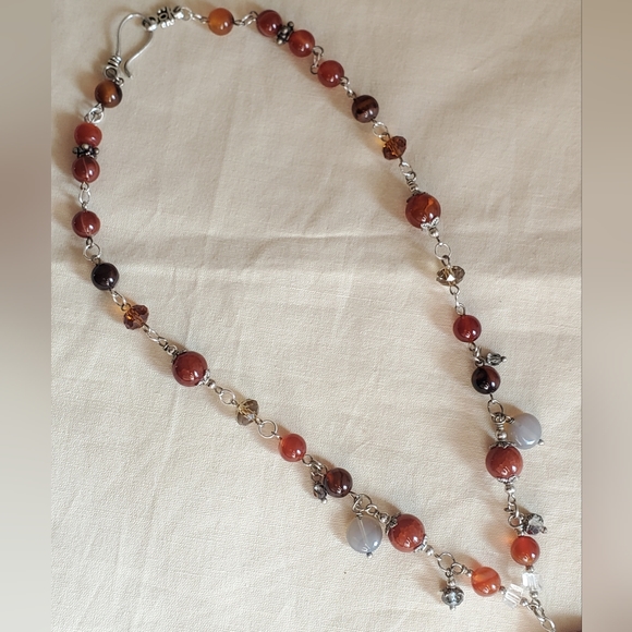 Handmade Agate and crystal necklace with dangling beads - Picture 9 of 14